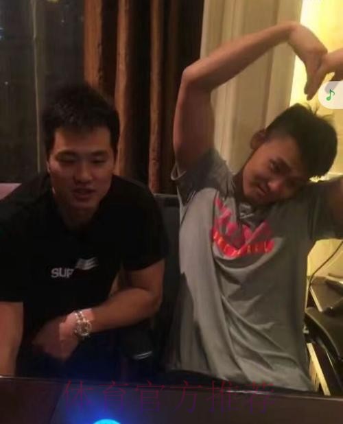 孟铎社媒晒照祝福赵睿：无事绊心弦，所念皆如愿